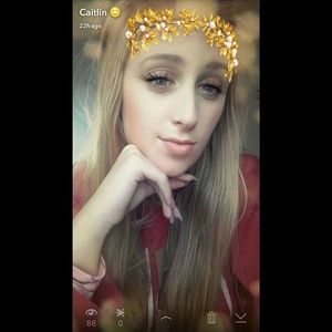 Meet your Posher, Caitlin