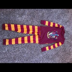 NWOT Harry Potter gryffindor pajamas