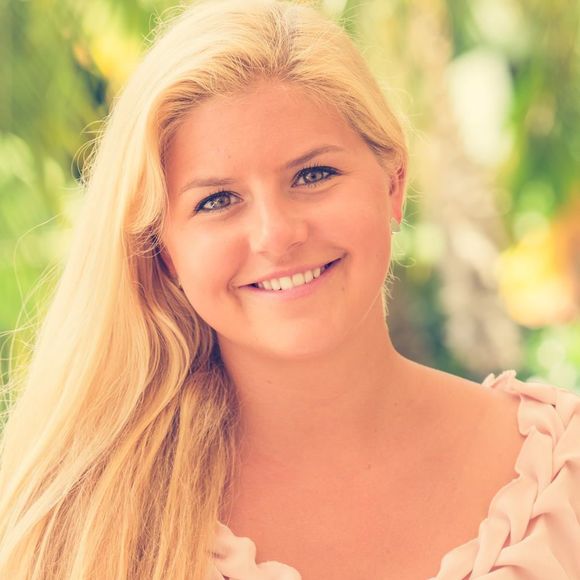 Meet your Posher, Philippa - Picture 1 of 1