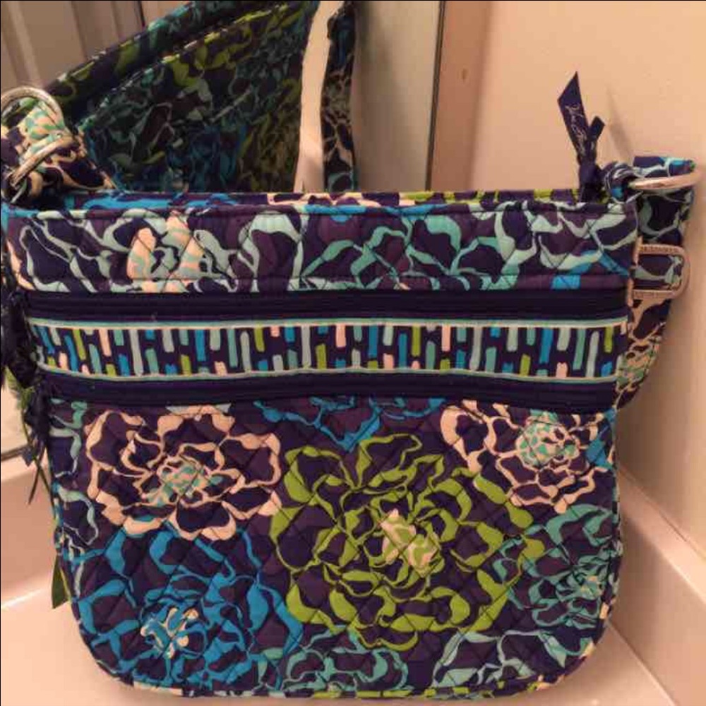 NWT Gorgeous Vera Bradley Katalina Blues Hipster🦋
