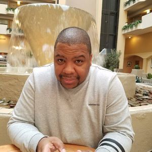 Meet your Posher, Amos