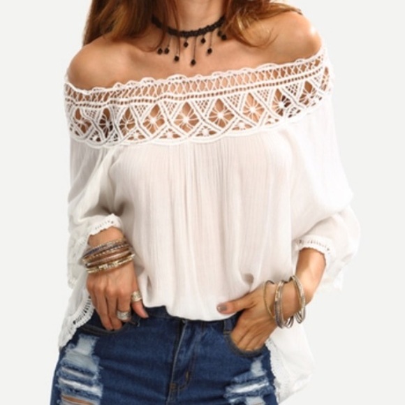 🎉HP🎉Crochet Hollowed Out Off The Shoulder Top - Picture 4 of 7