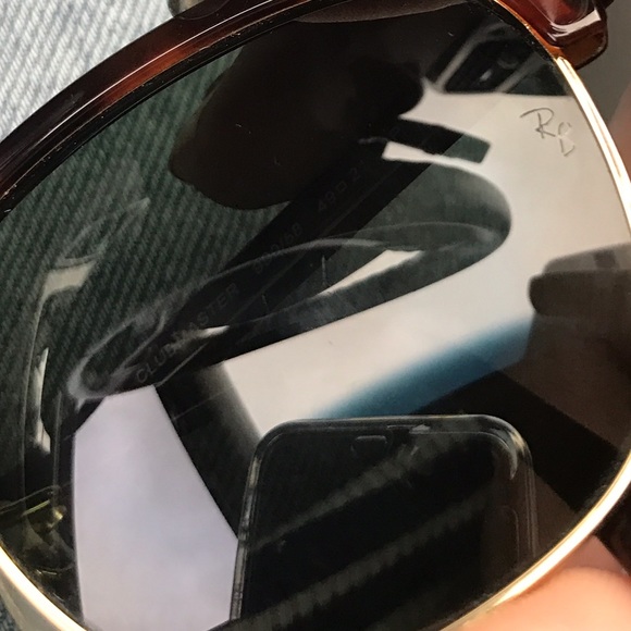 Showing posher - Picture 2 of 4