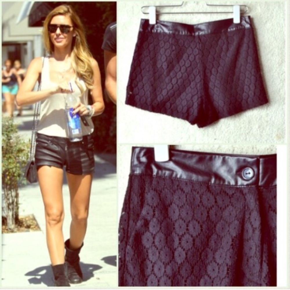 ❗️LAST PAIR❗️ Black Lace Shorts