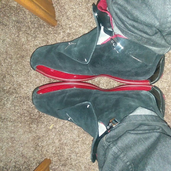 Retro 18 Jordan's - Picture 1 of 3