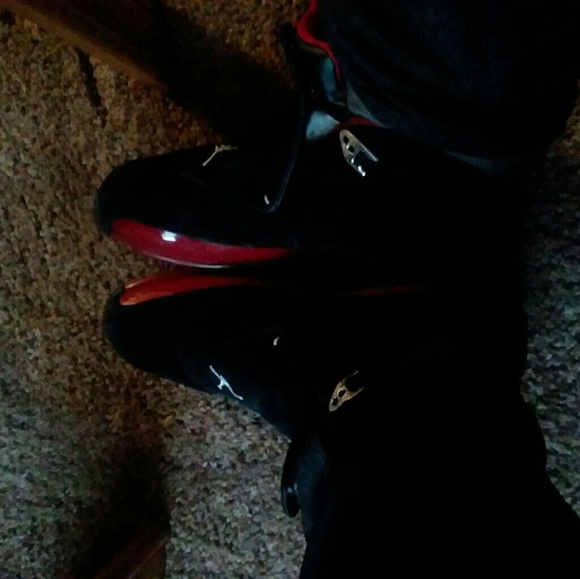 Retro 18 Jordan's - Picture 2 of 3