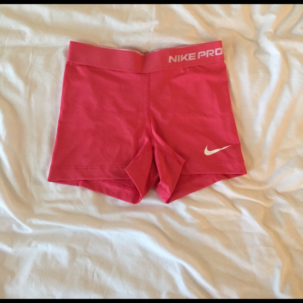 Nike pro workout shorts
