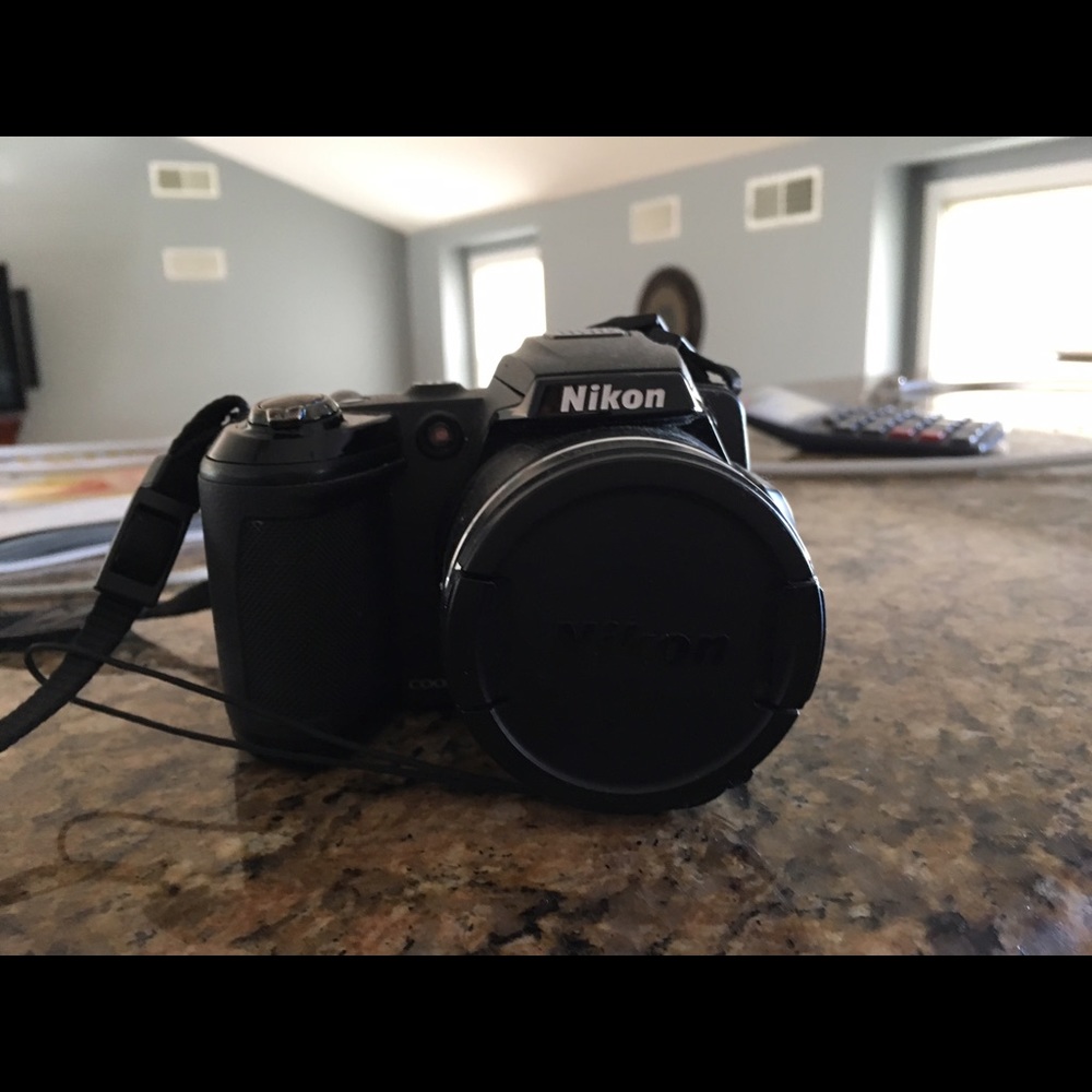 Nikon camera coolpix L120