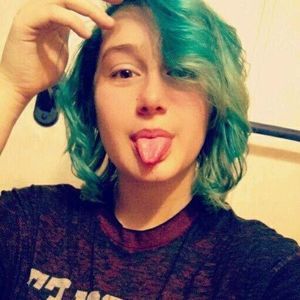 Meet your Posher, Becky