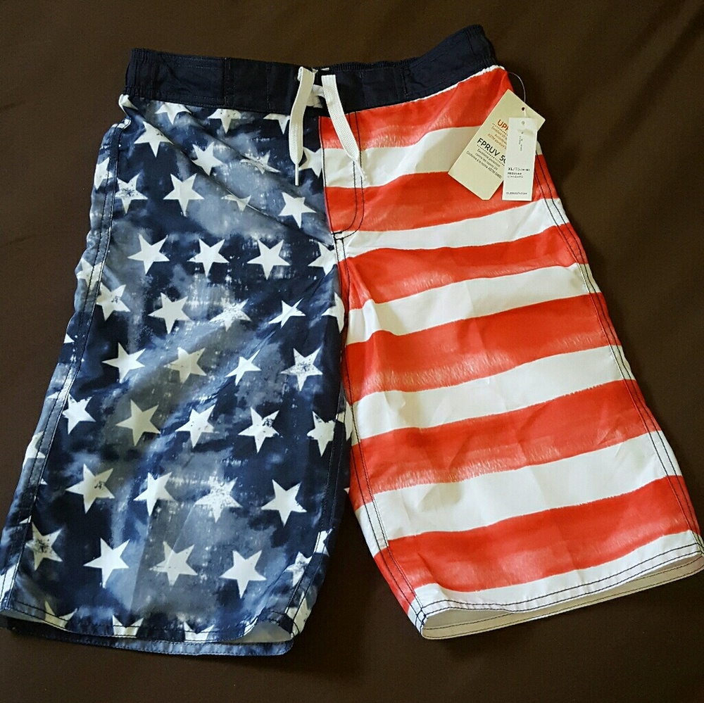 ☄🎉HP 5/30🎉☄Old Navy Swim Trunks🏄