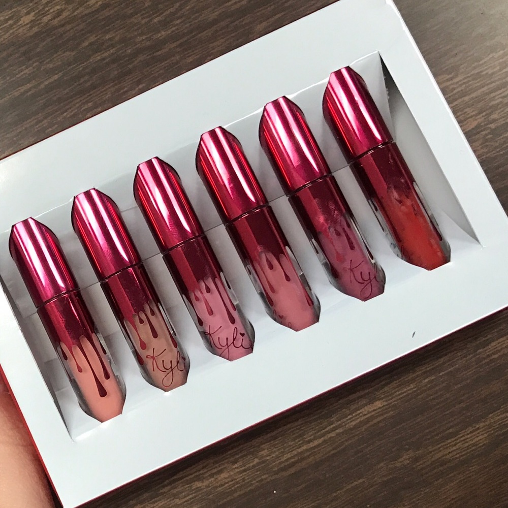 Kylie cosmetics minis