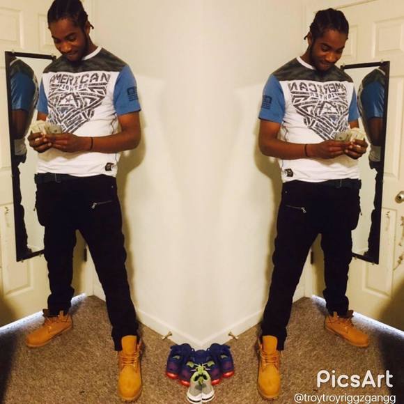 Meet your Posher, Troy - Picture 1 of 1