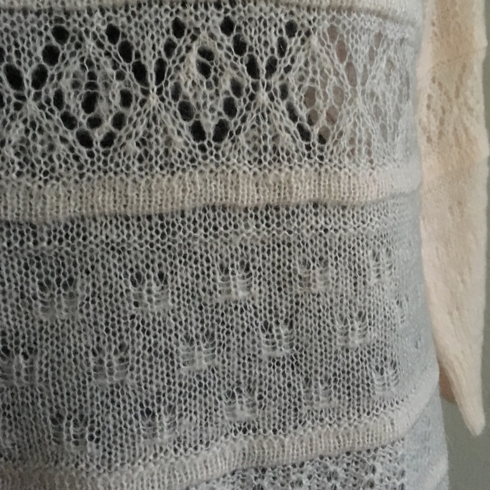 NWT New York & Co. delicate blush pink  sweater - Picture 3 of 8