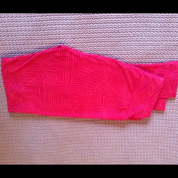 Lularoe Pink Lines OS - Picture 1 of 1