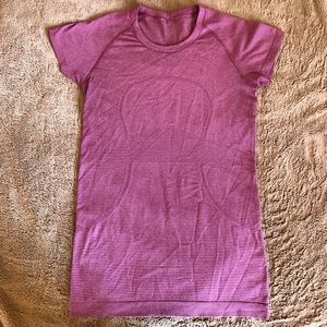 Maroon Lululemon swiftly tech shirt