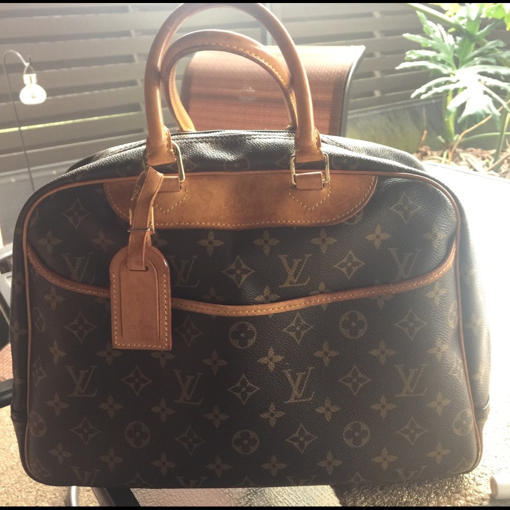 Louis Vuitton deauville bag