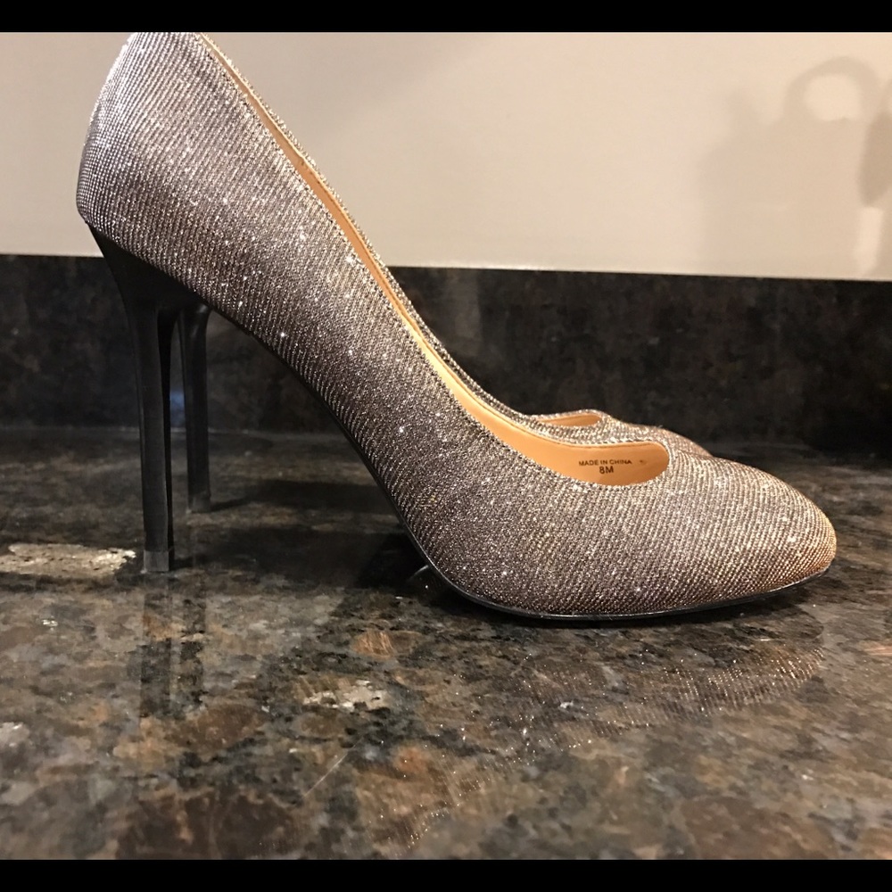 Banana Republic Sparkle Violet Pumps