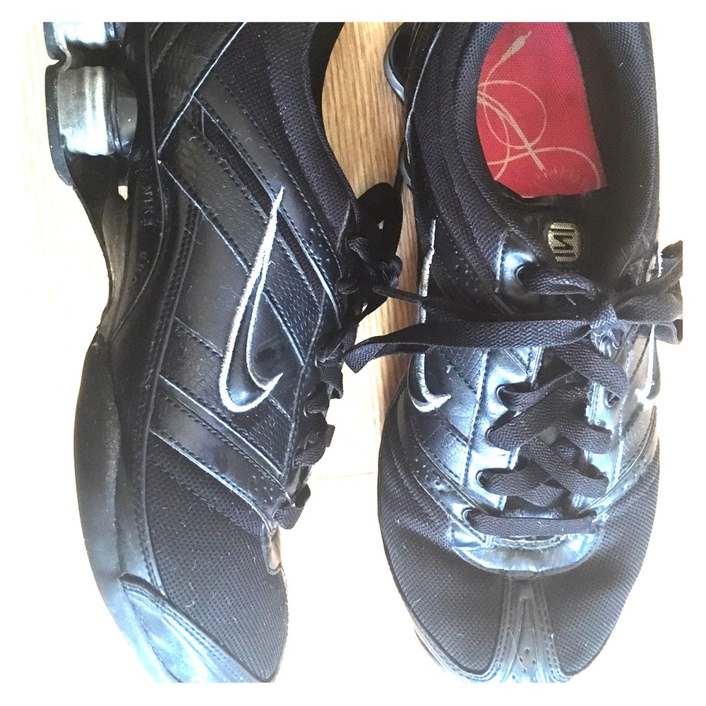 Nike Shocks for women. Size 7.5