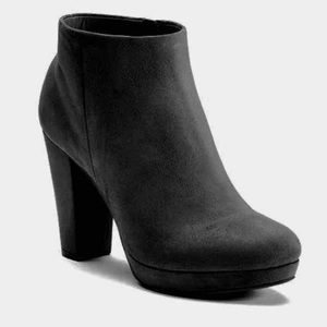 ❌SOLD❌ Lauren Conrad Ankle Booties (6)