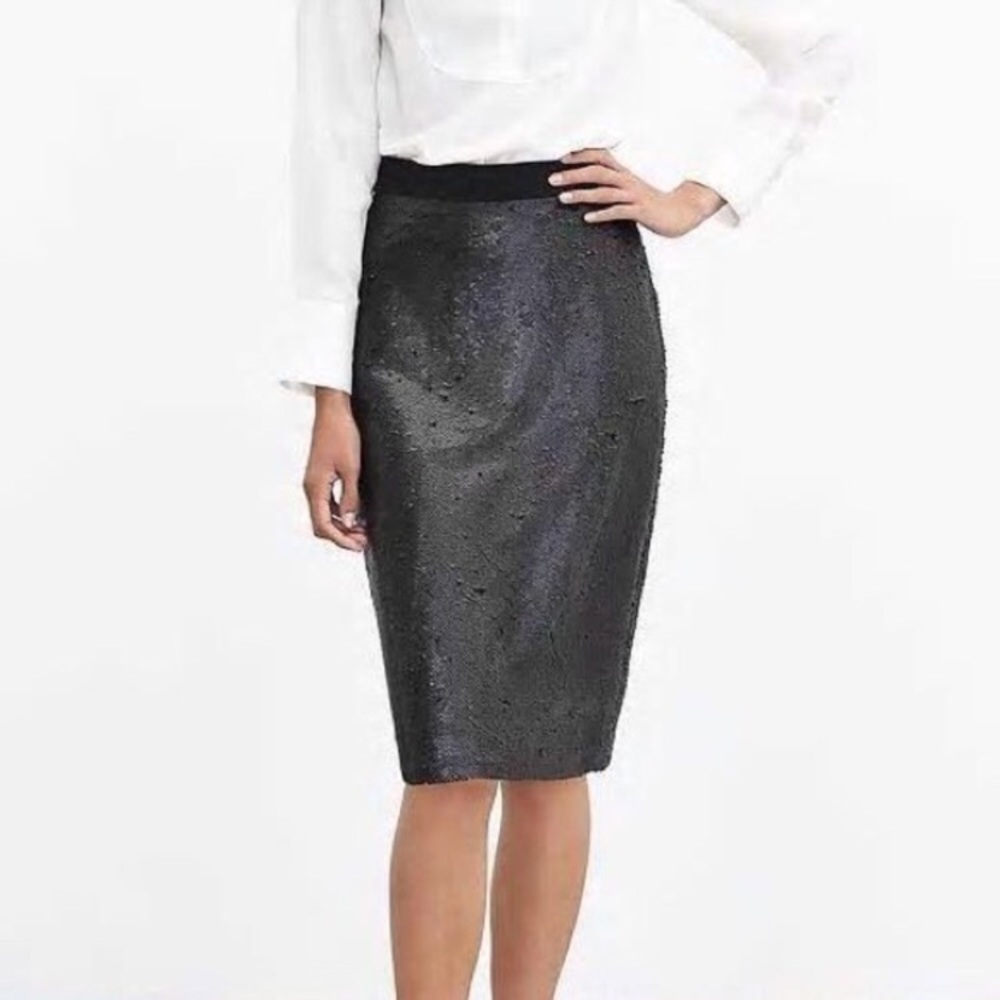 **SOLD OUT**Banana Republic black sequin skirt