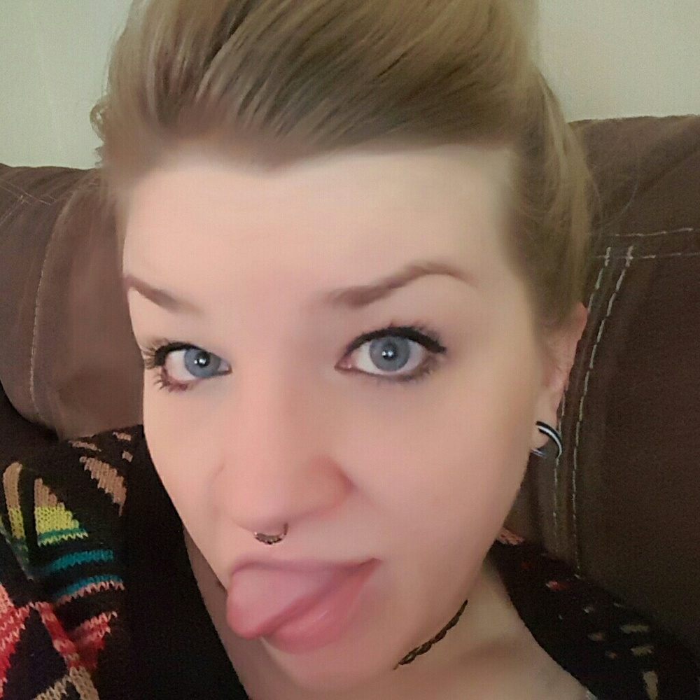 Meet your Posher, Ashley