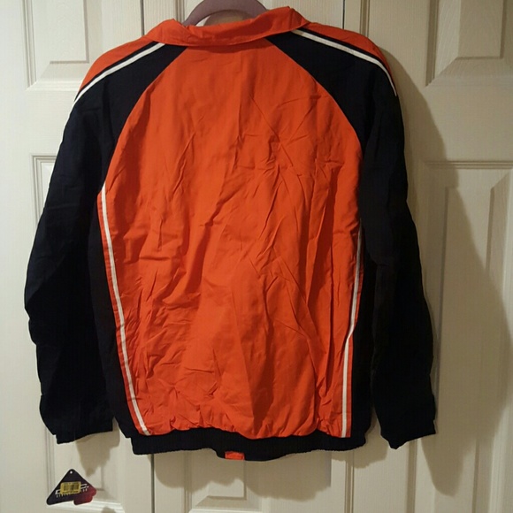 Athletic Raincoat - Picture 4 of 4