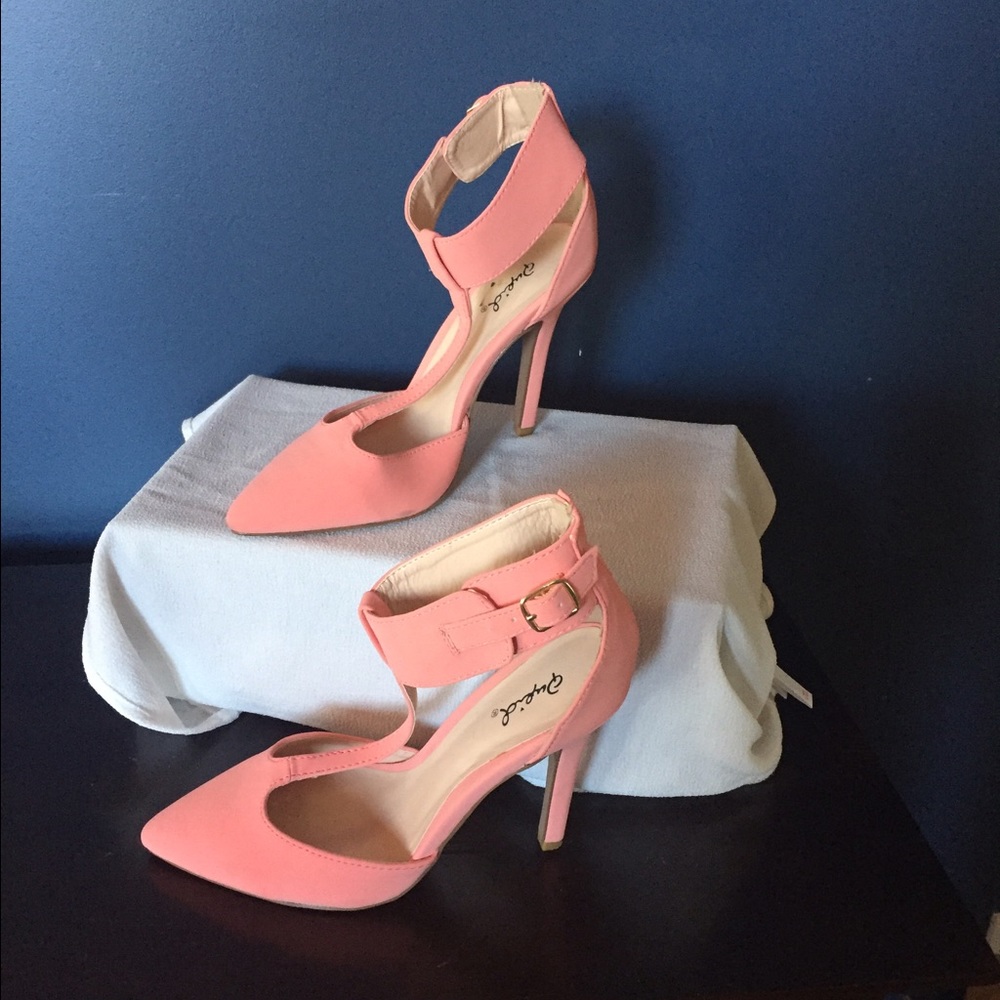 Peach heeled sandal