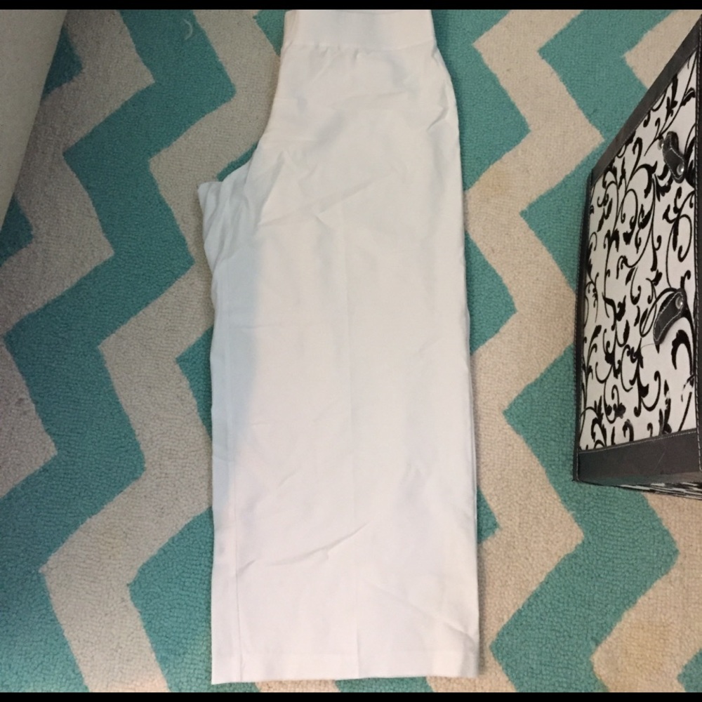 Eileen Fisher crop pants