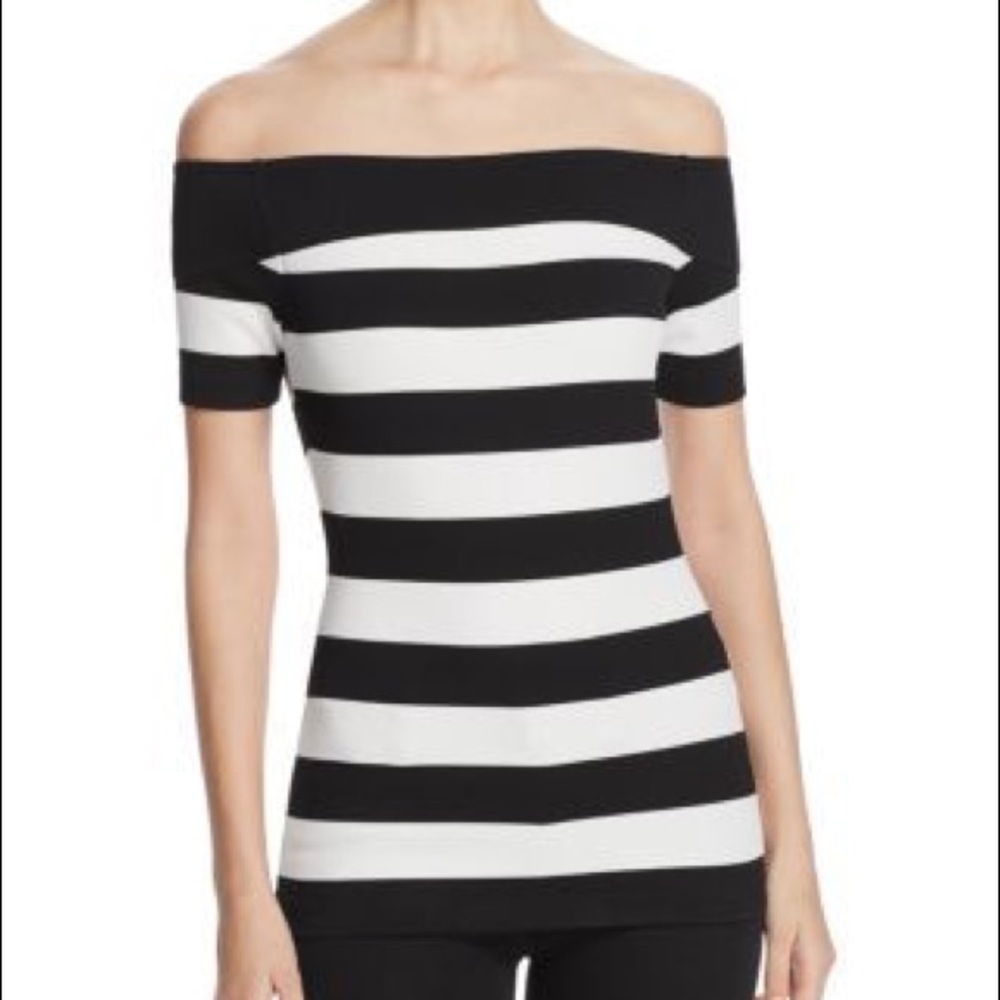 Michael Kors Off the shoulder top