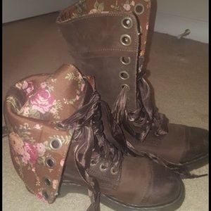 Dr. Martens floral boots