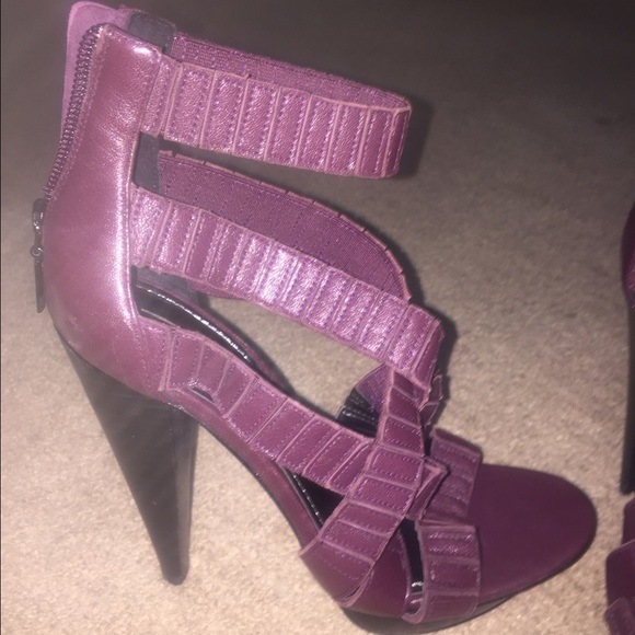 Report Signature - Plum - Never Worn - Size 8.5 - Picture 2 of 3