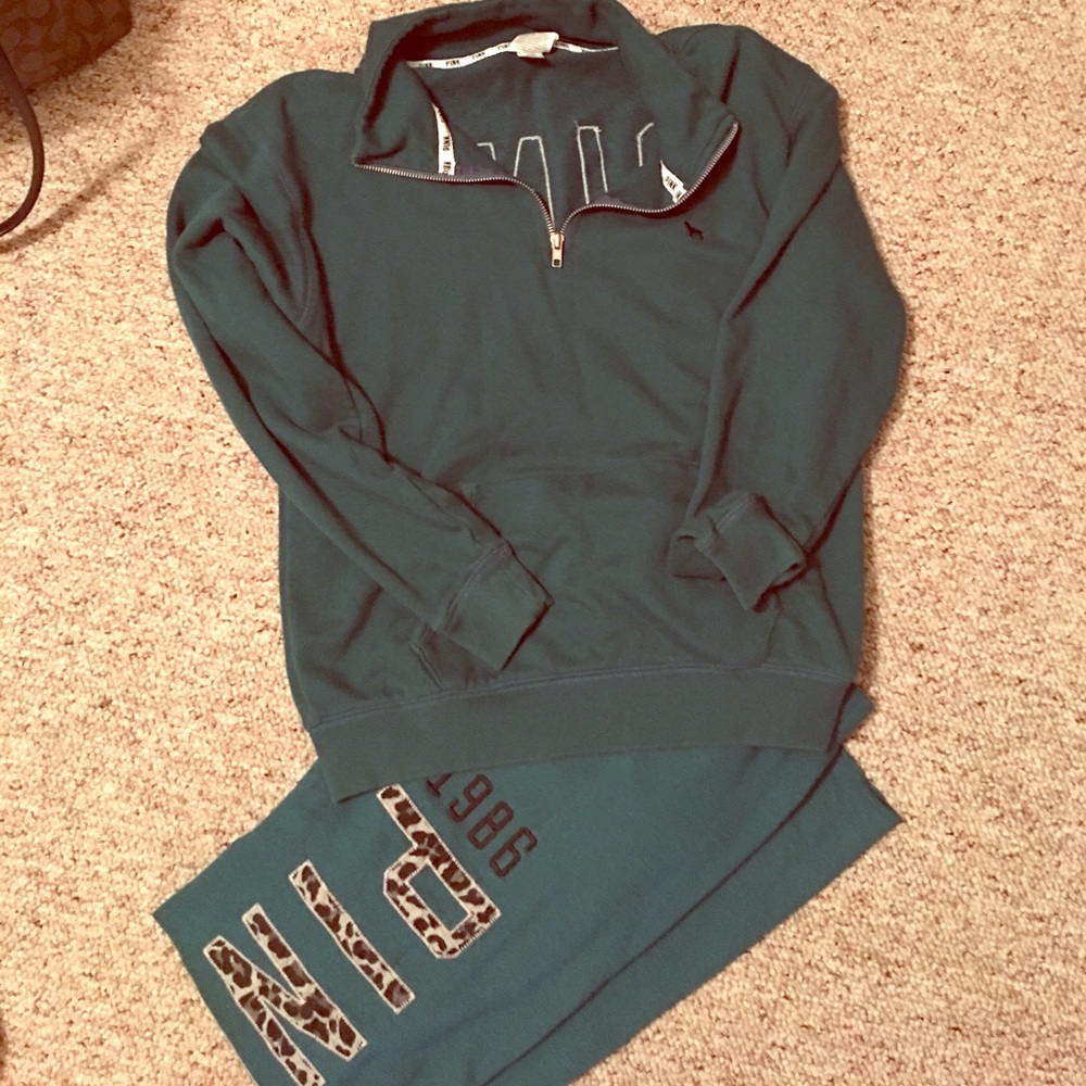 Victoria Secret PINK track suit (: