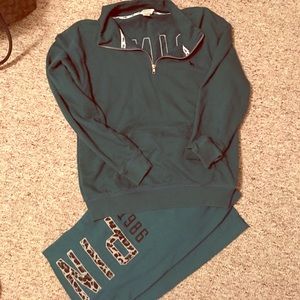 Victoria Secret PINK track suit (: