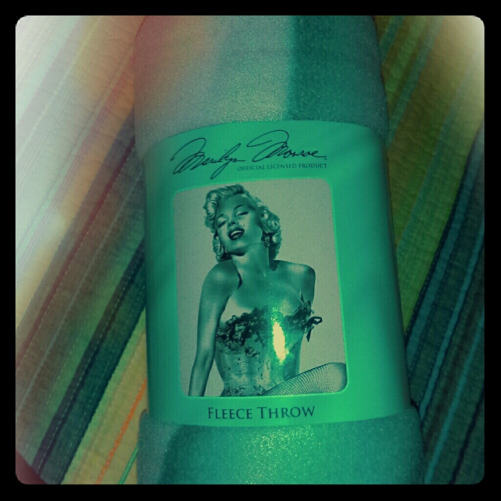 Marilyn Monroe fleece throw