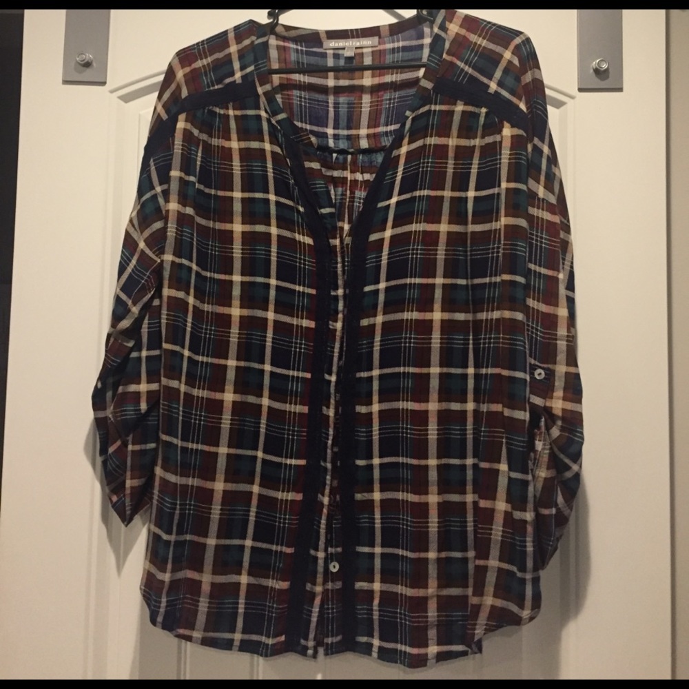 L Daniel Rainn brand lightweight plaid button up.
