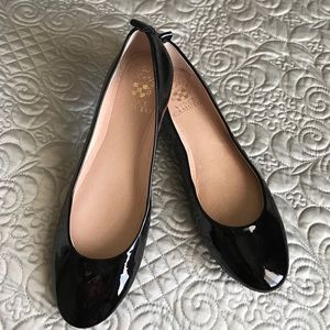 Vince Camuto Ellen flats