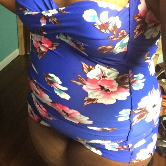 Retro Floral Print Romper Plus Size Swimsuit *HP* - Picture 4 of 4