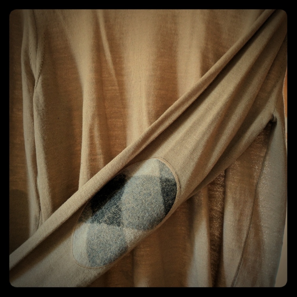 Burberry sweater
