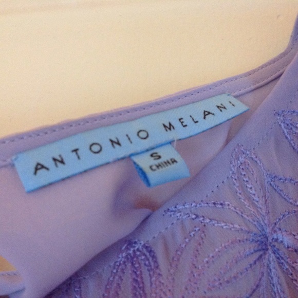 Summer top - Picture 2 of 2