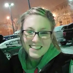 Meet your Posher, Jenni