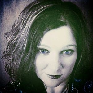Meet your Posher, Stacy