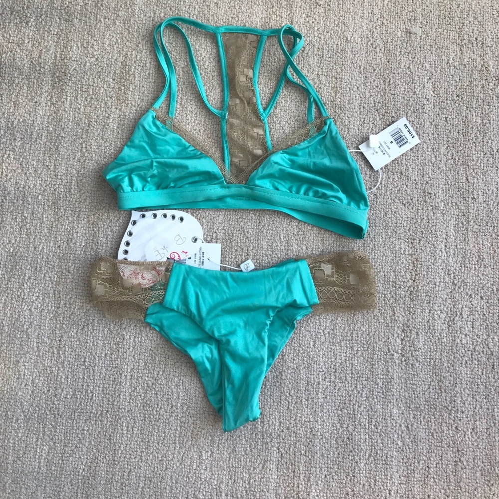 Beach bunny bikini