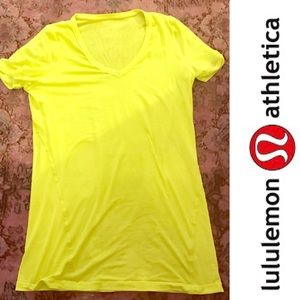 Lululemon Short Sleeve Shirt - SZ 10