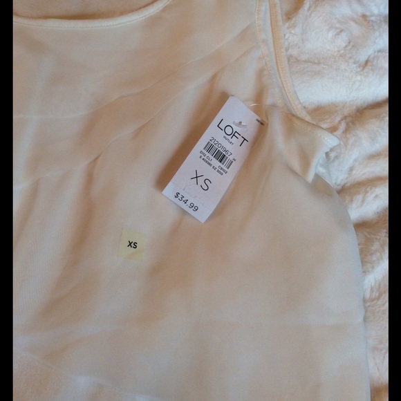 💚 LOFT Dressy Tank- NWT - Picture 4 of 4