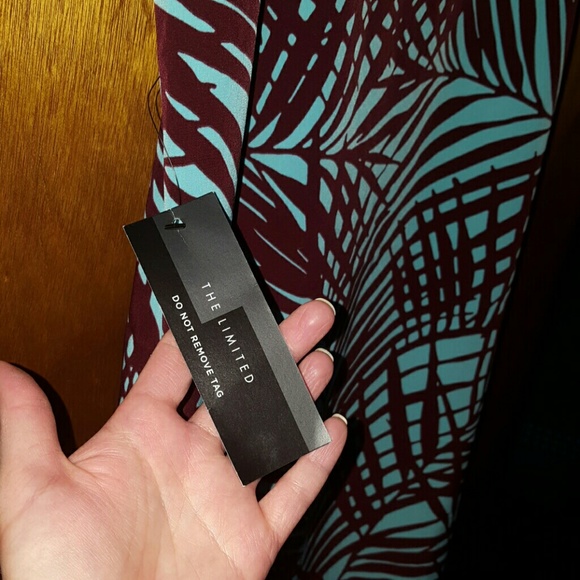 Limited •Online Exclusive• Palm Print Long Dress : Firm Price - Picture 3 of 8