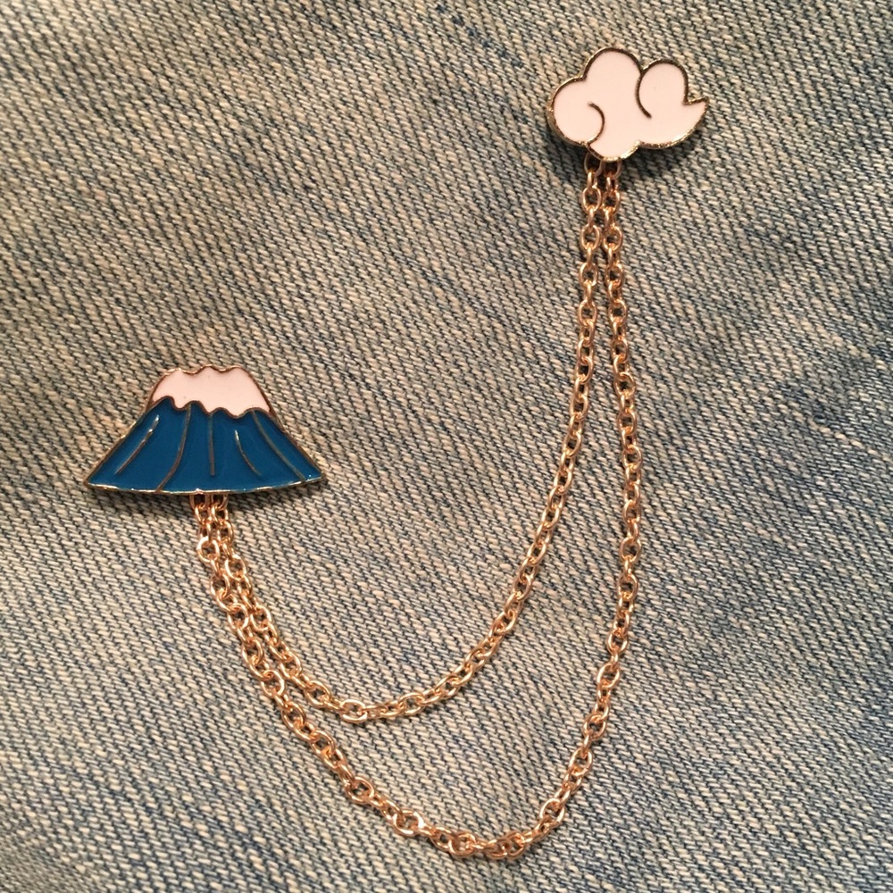 Set of 2 Enamel Pins with chain