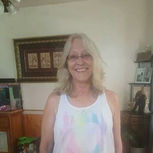 Meet your Posher, Beth