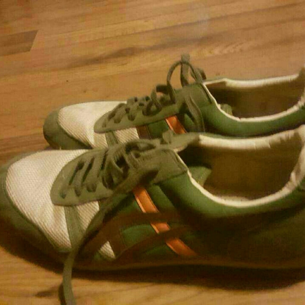 ASICS Tiger's slightly worn Size 12