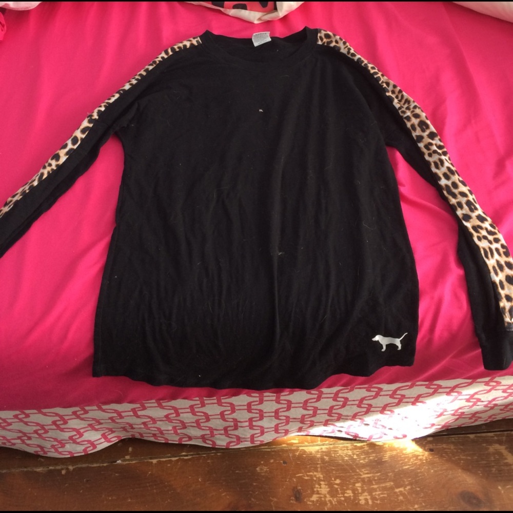 Size XS pink black long sleeve