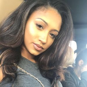 Meet your Posher, Chanelle